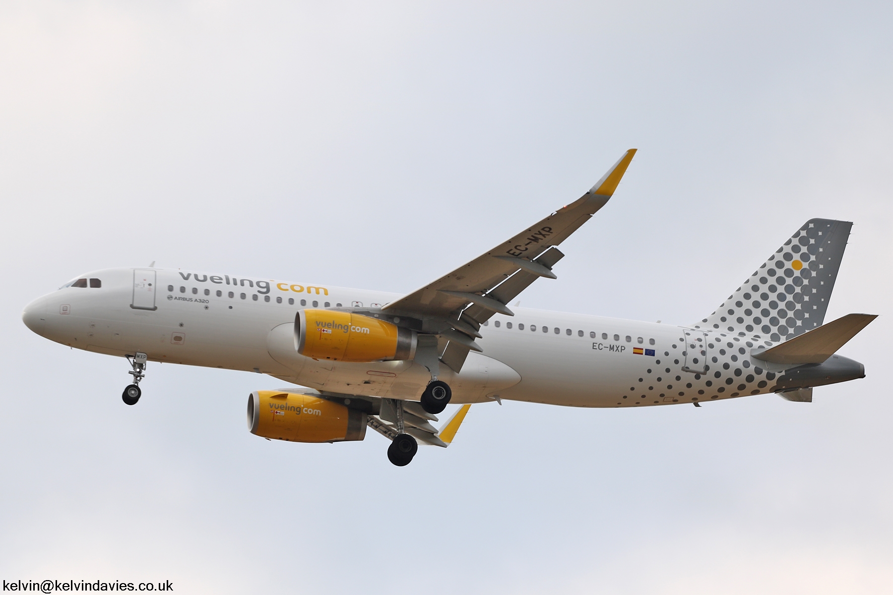 Vueling Airlines A320 EC-MXP