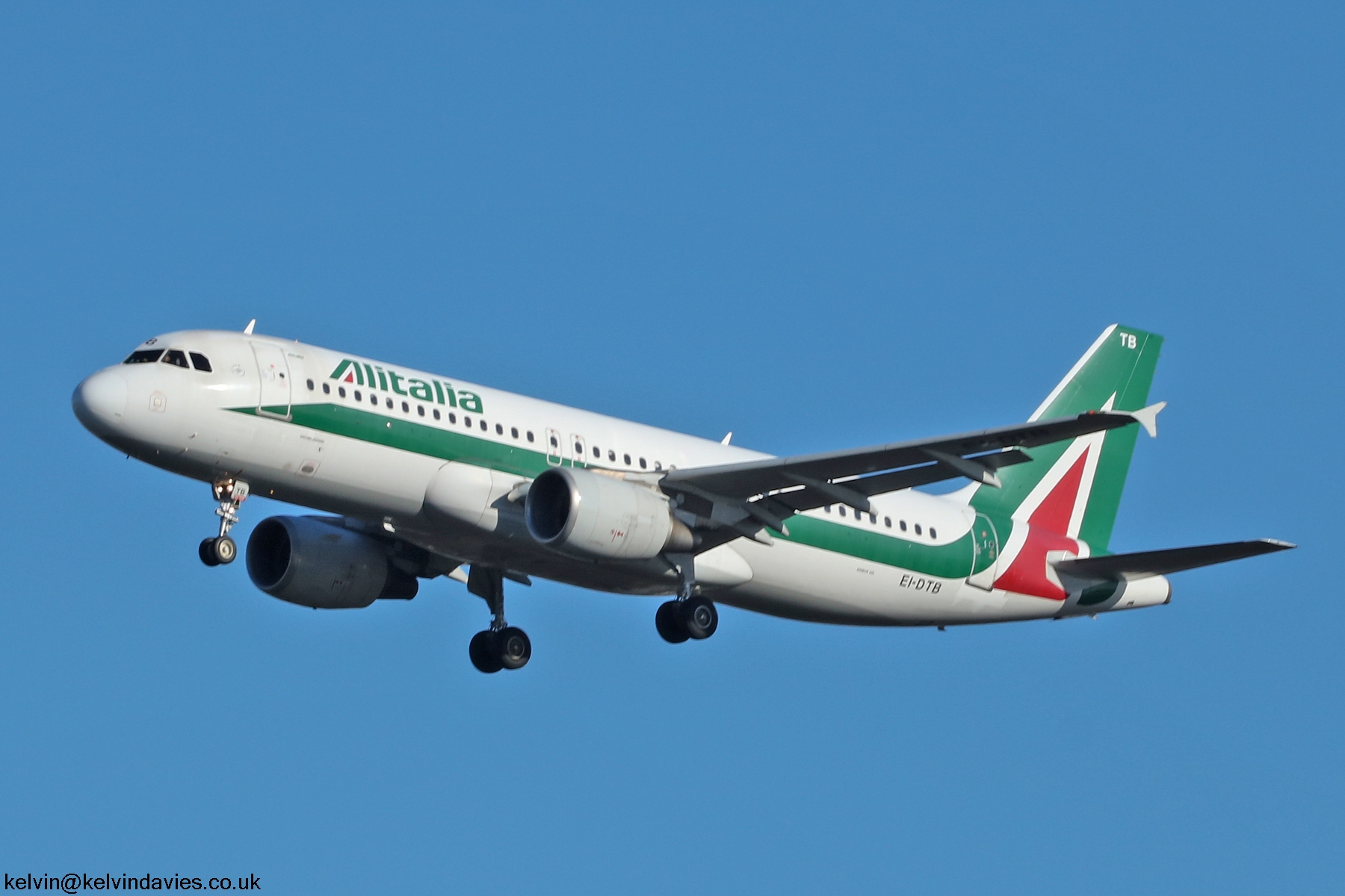 Alitalia A320 EI-DTB
