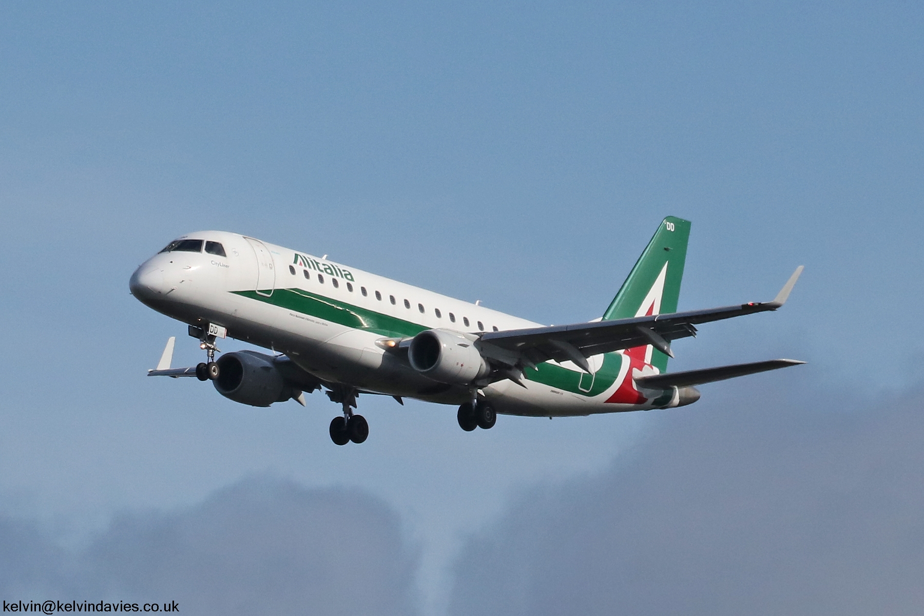 Alitalia EMB-175 EI-RDD
