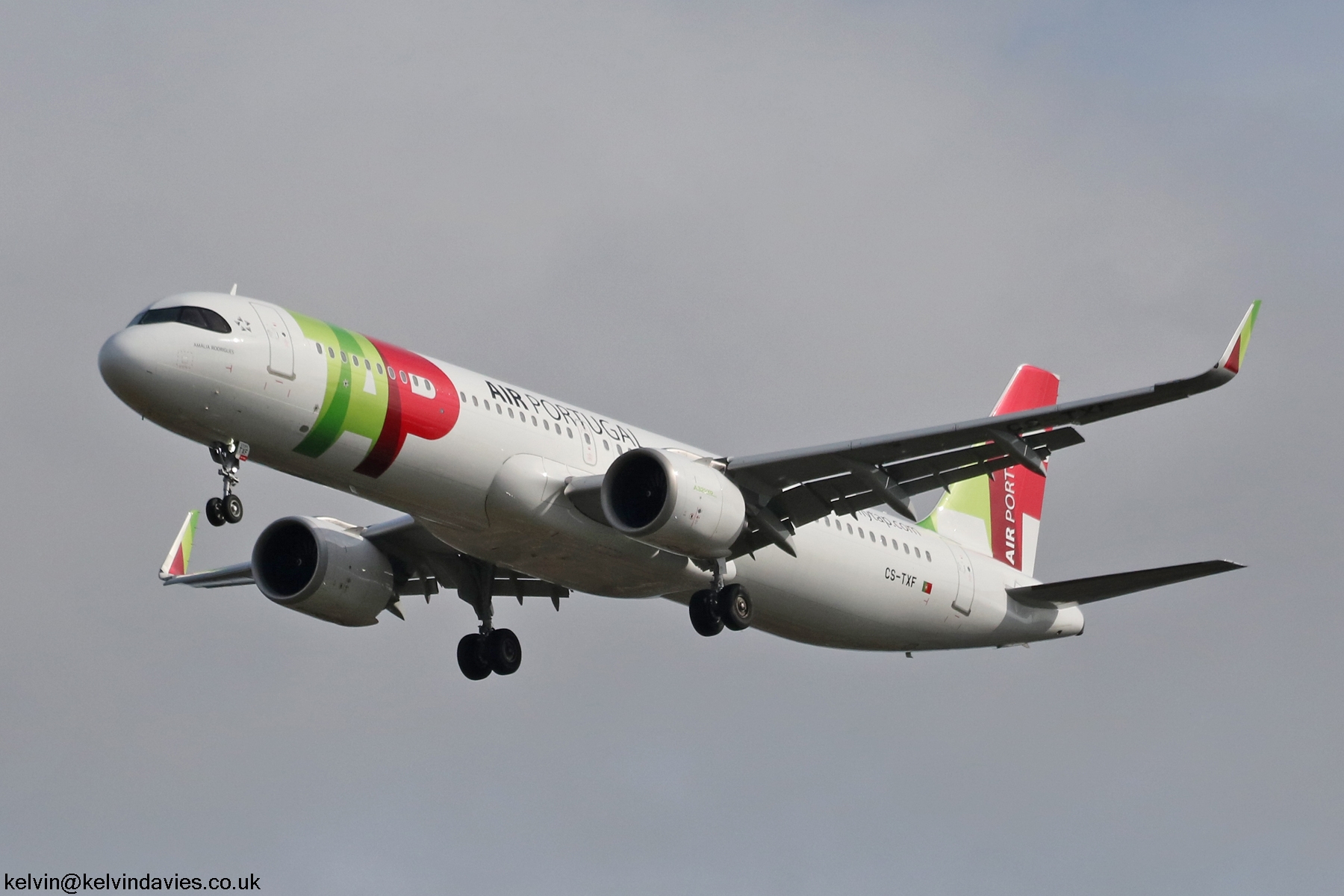 TAP A321 NEO CS-TXF