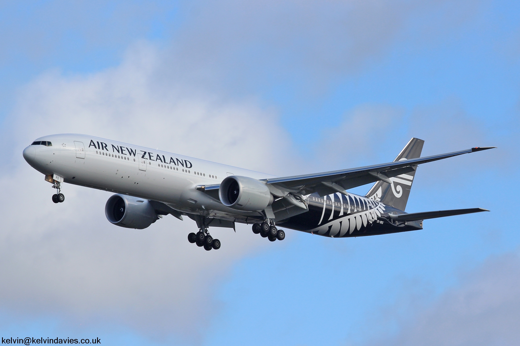 Air New Zealand 777 ZK-OKS