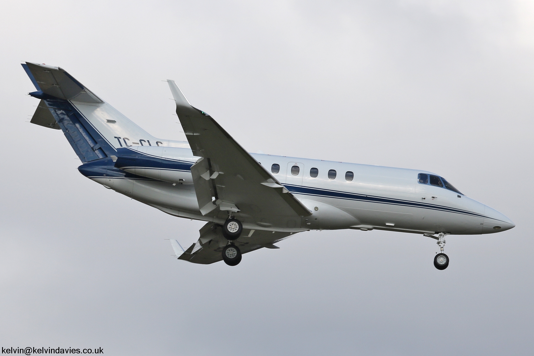 Servis Air Hawker 900XP TC-CLG