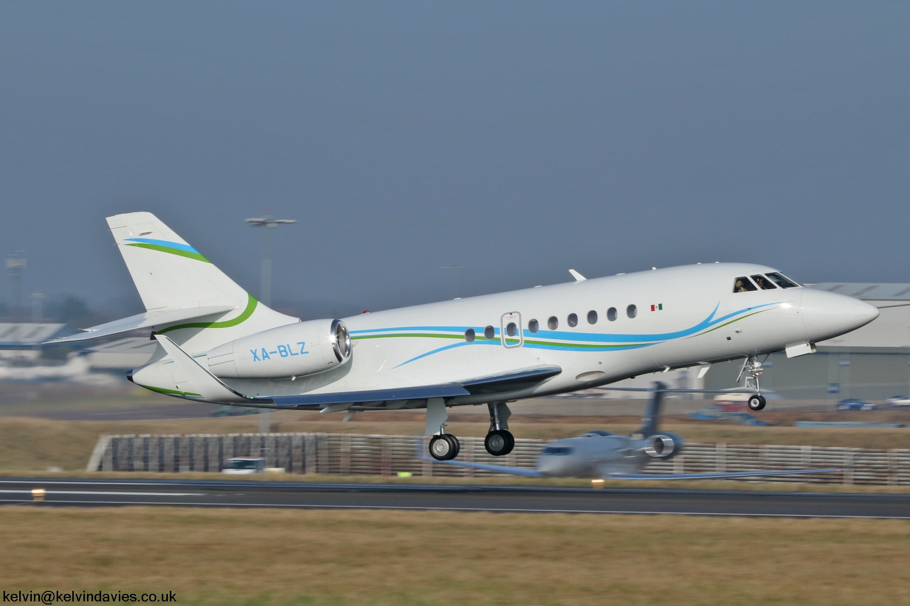 Falcon 2000LX XA-BLZ