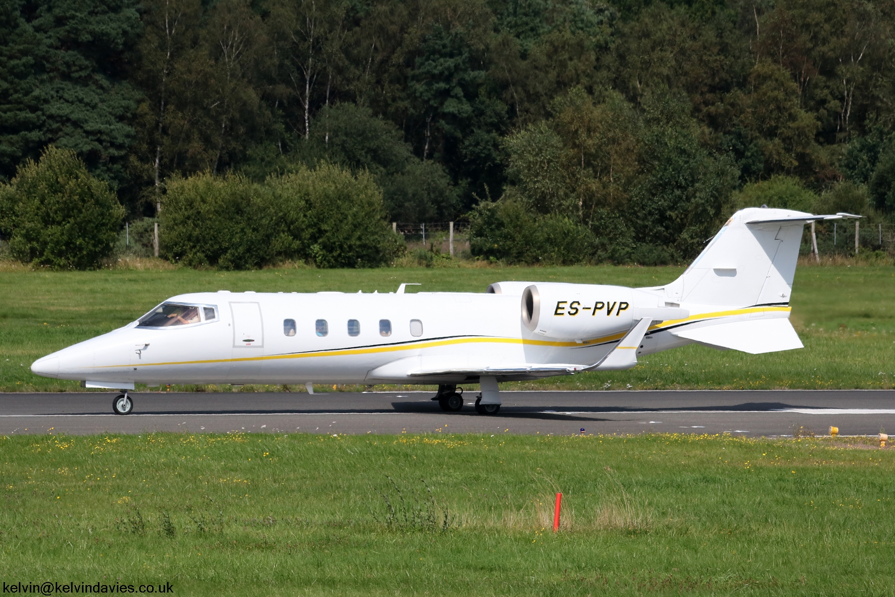 Panaviatic Learjet 60 ES-PVP