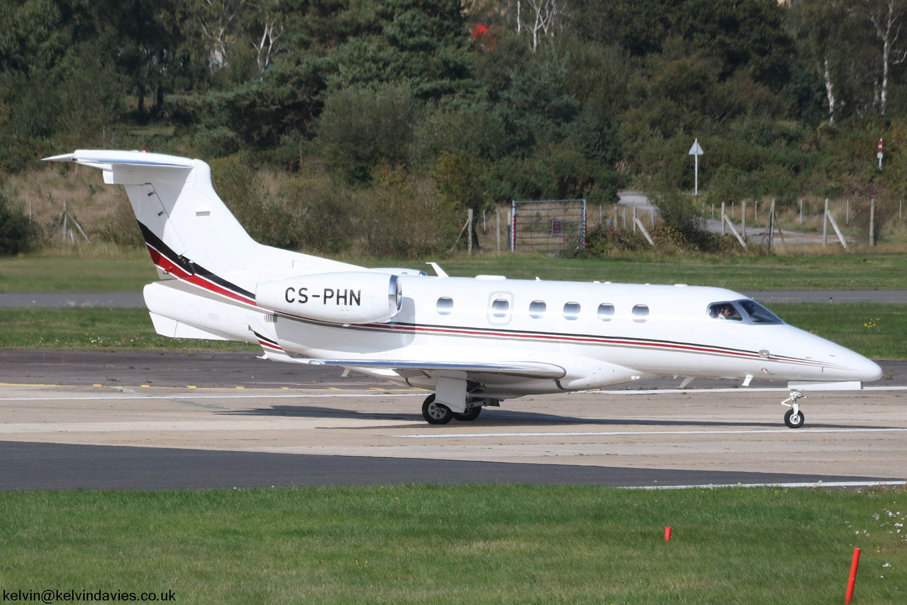 NetJets Europe Phenom 300 CS-PHN