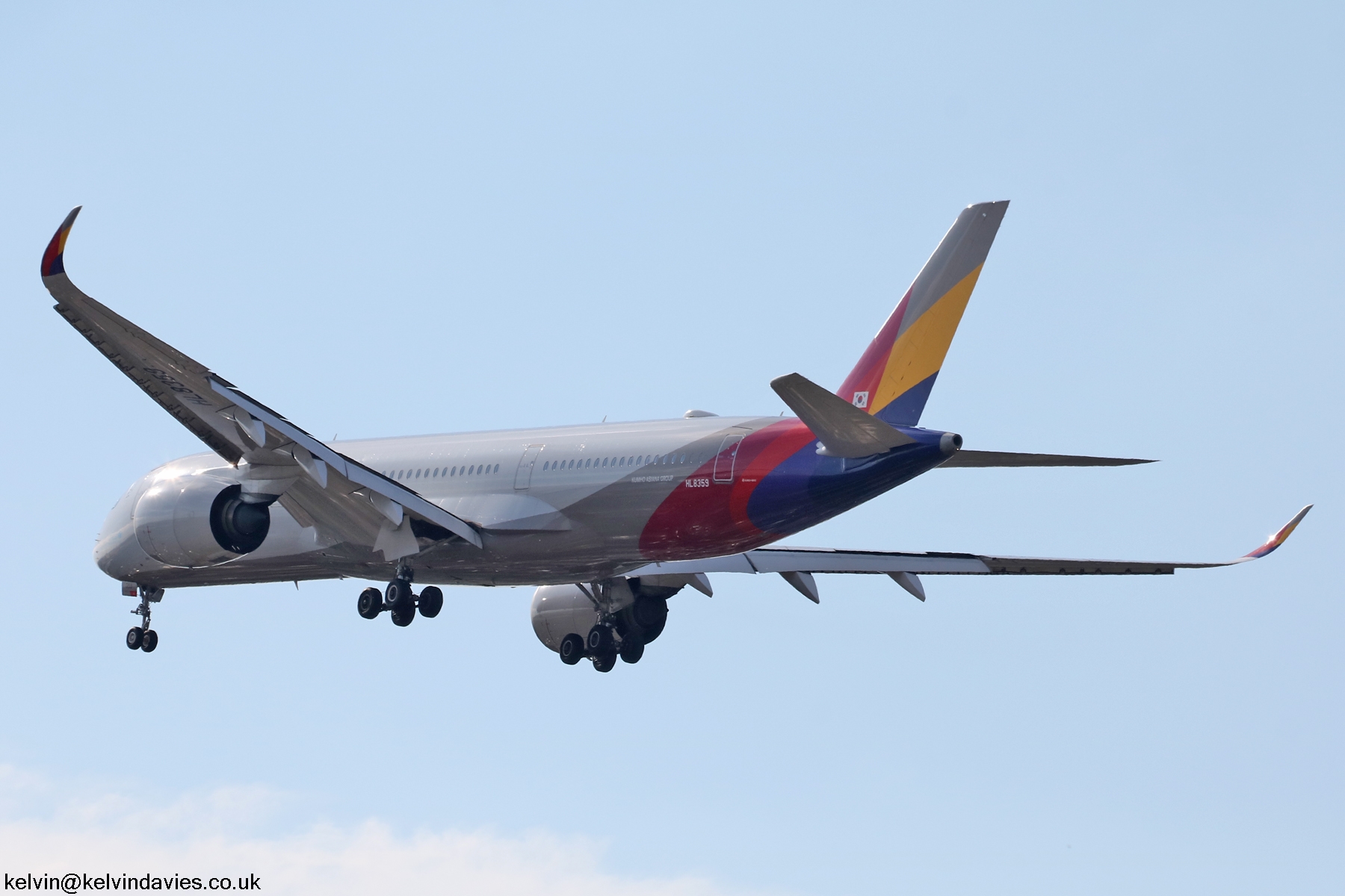Asiana Airlines A350 HL8359