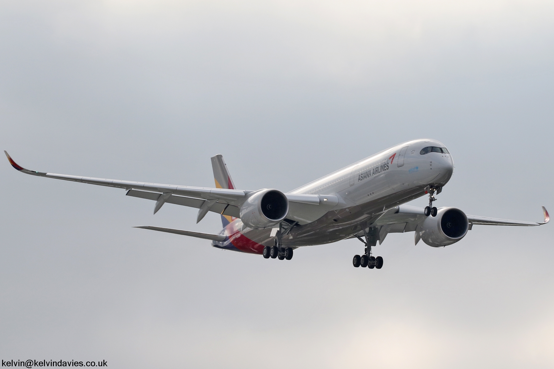 Asiana Airlines A350 HL8361