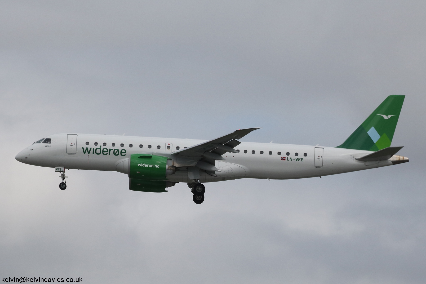 Wideroes Flyveselskap EMB-190 LN-WEB